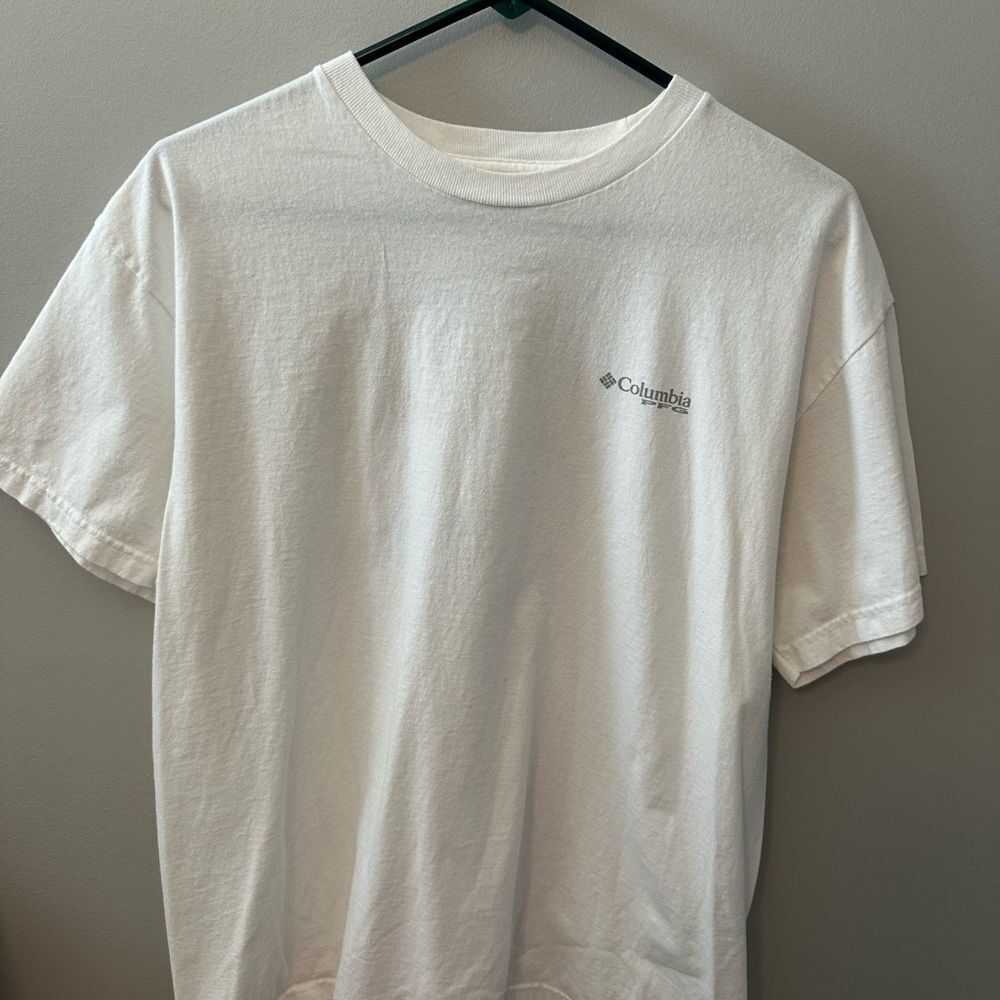 Columbia Men's White T-Shirt‎ Large